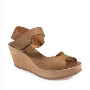 Pedro Garcia Fama suede Wedges size 37